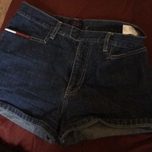 vintage Tommy Hilfiger high waist shorts